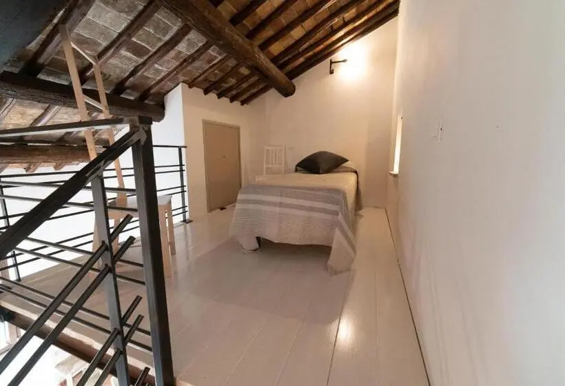 اتاق استاندارد سه نفره, La Residenza Dei Priori