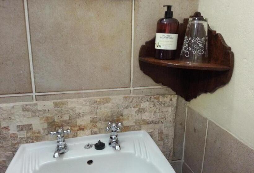 Standardrum, Agterplaas Guesthouse Pty Ltd