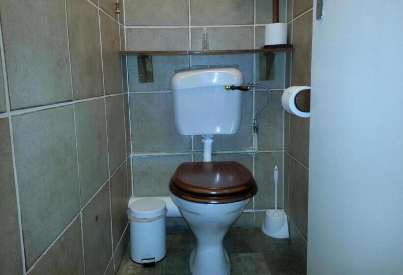 Standardrum, Agterplaas Guesthouse Pty Ltd