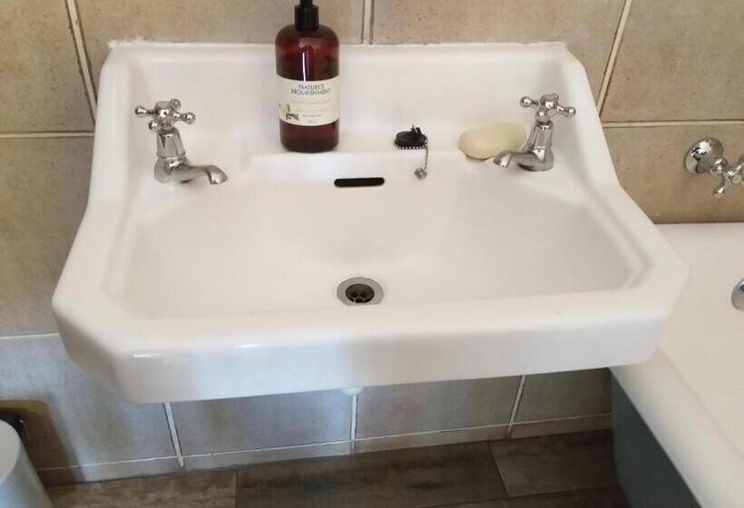 Executive Rum, Agterplaas Guesthouse Pty Ltd