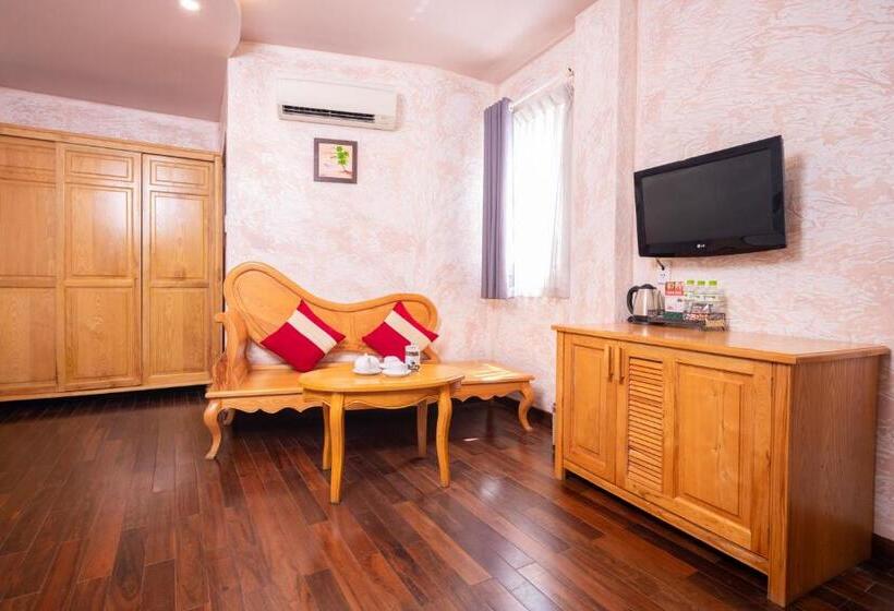 اتاق لوکس خانوادگی, Duc Vuong Saigon Hotel   Bui Vien