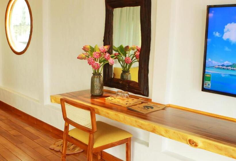 استودیو استاندارد با بالکن, Duc Vuong Saigon Hotel   Bui Vien