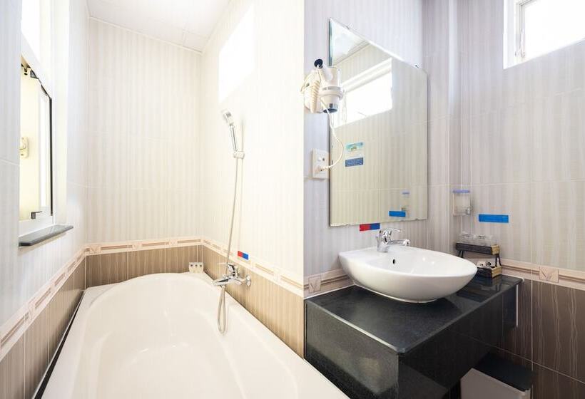 اتاق لوکس, Duc Vuong Saigon Hotel   Bui Vien