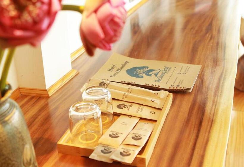 استودیو استاندارد با بالکن, Duc Vuong Saigon Hotel   Bui Vien