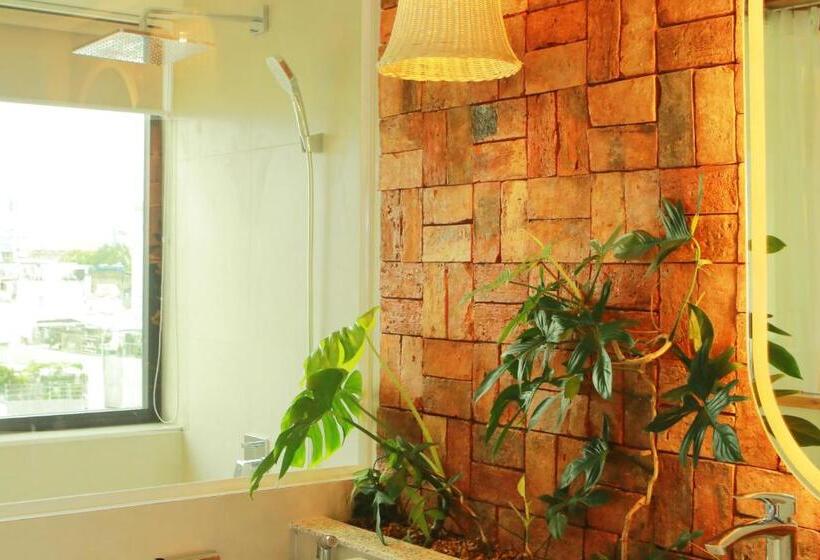 استودیو استاندارد با بالکن, Duc Vuong Saigon Hotel   Bui Vien