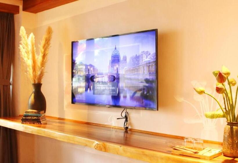 استودیو استاندارد با بالکن, Duc Vuong Saigon Hotel   Bui Vien