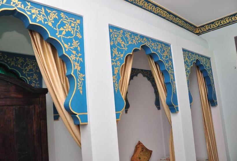 חדר דלוקס, Rani Mahal