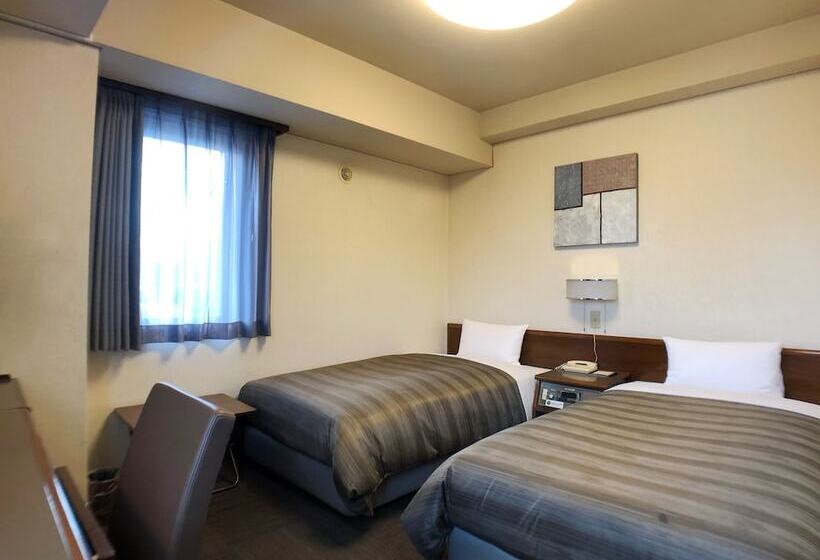 Номер Стандарт, Route Inn Ueda   Route 18