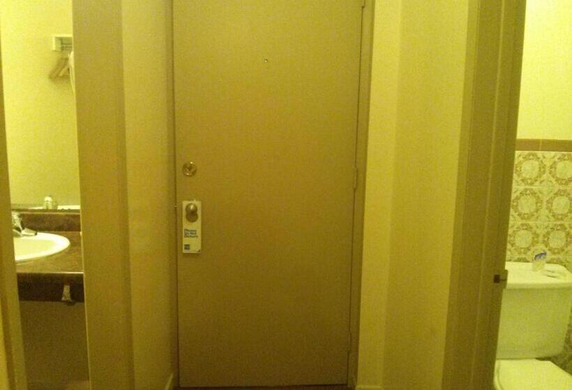 标准间, Port Motel