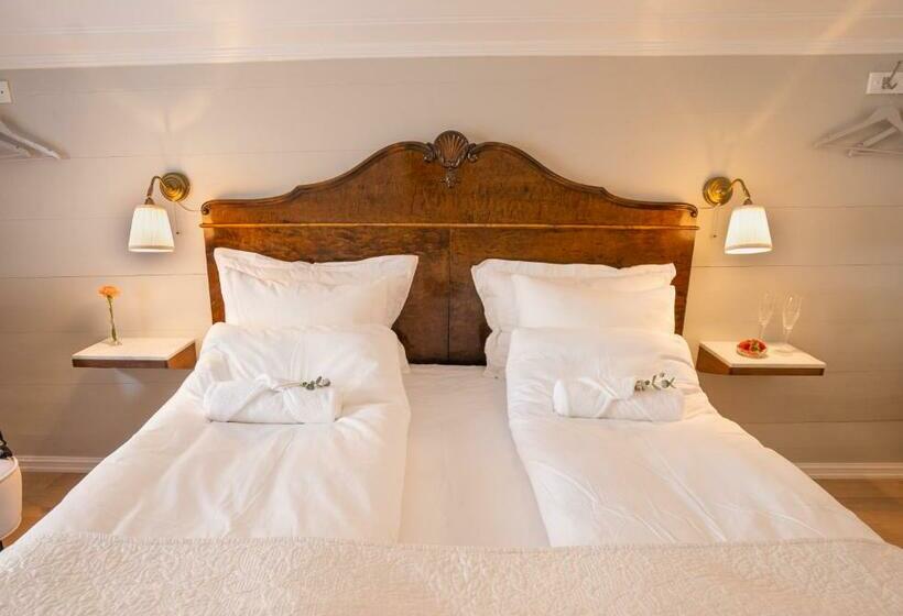 デラックスルーム, Husum