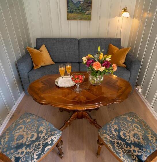 ファミリールーム, Husum