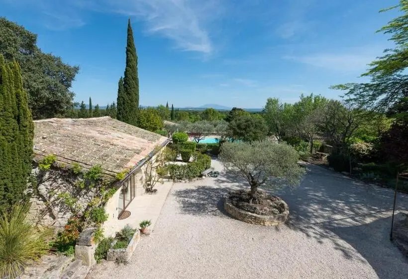 デラックスルーム, Maison D Hôtes Les Caroubiers