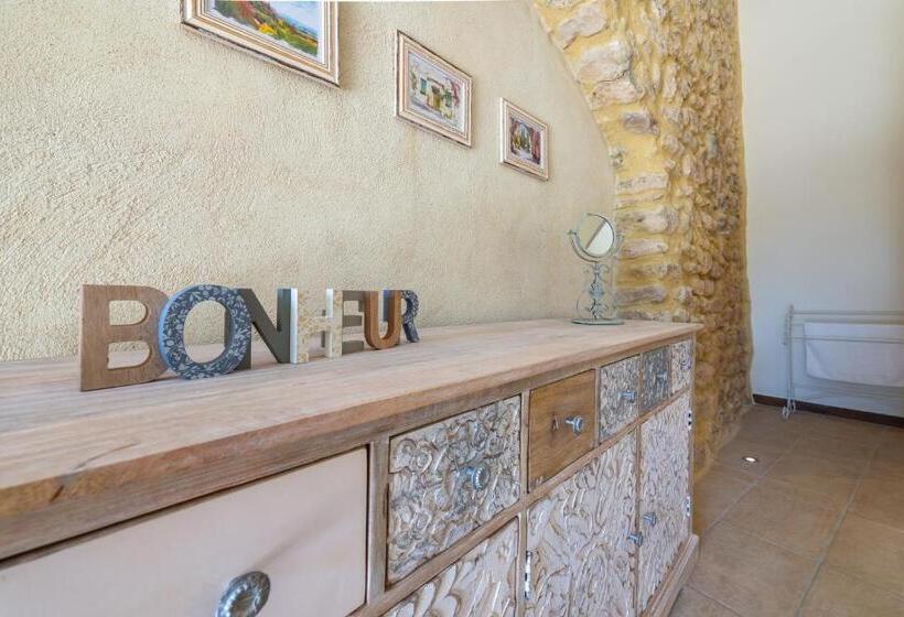 标准间带露台, Maison D Hôtes Les Caroubiers