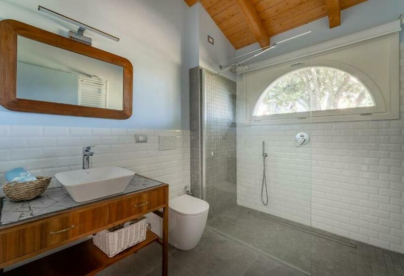 חדר סטנדרטי לשלושה עם נוף, Agriturismo Bellandi