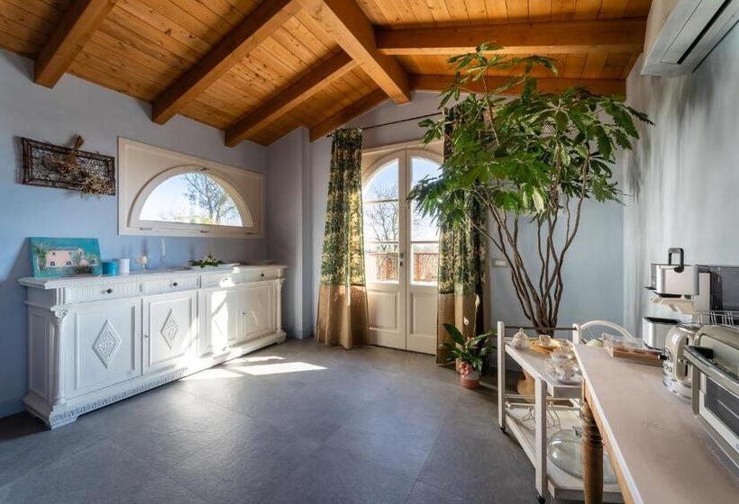 חדר סטנדרטי לשלושה עם נוף, Agriturismo Bellandi