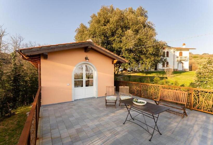 חדר סטנדרטי לשלושה עם נוף, Agriturismo Bellandi