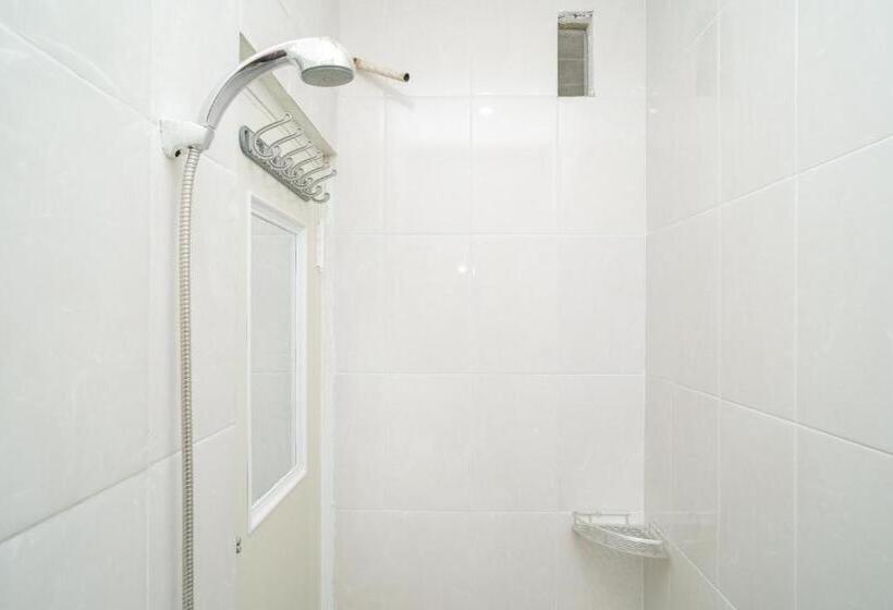 Номер Стандарт Индивидуальный, Reddoorz Near Sarinah Jakarta