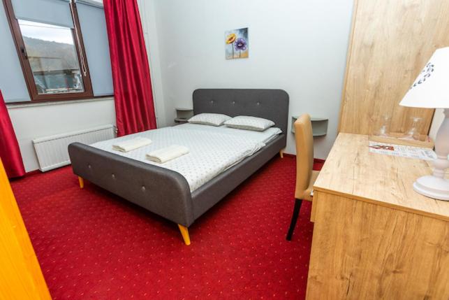 اتاق استاندارد با چشم‌انداز باغ, Pansion San