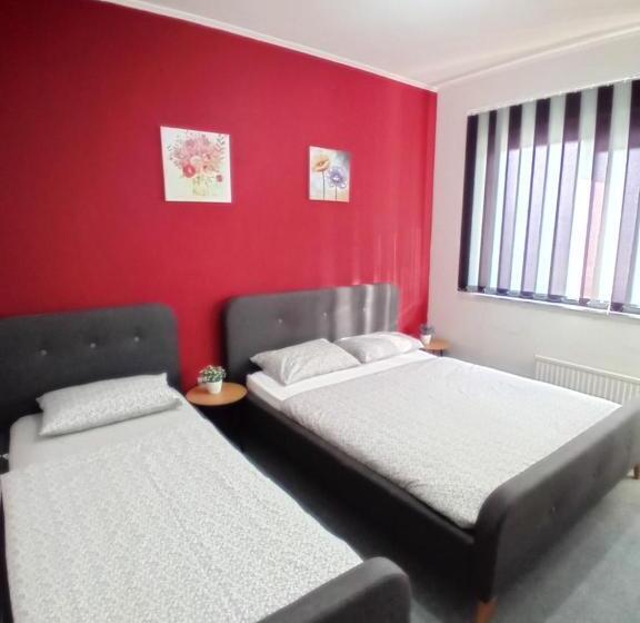 اتاق استاندارد سه نفره, Pansion San