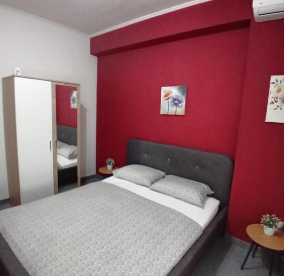 اتاق استاندارد با سرویس بهداشتی مشترک, Pansion San