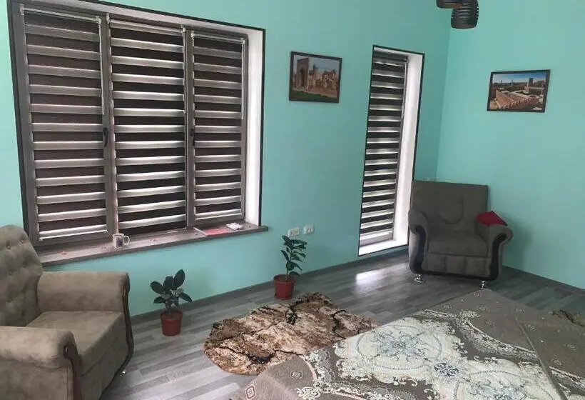 Apartament Rodzinny, Sinbad