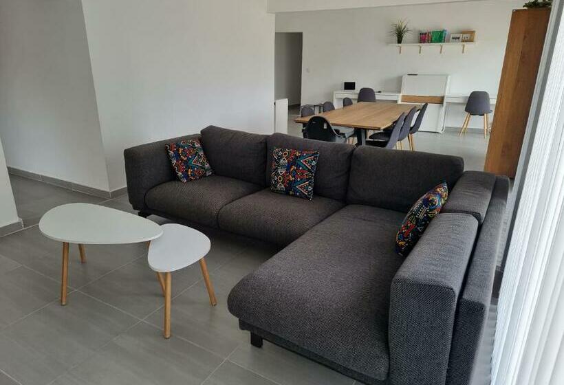 آپارتمان لوکس 1 خوابه, La Maison De Kouadio