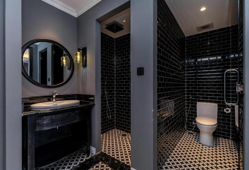 اتاق لوکس با بالکن, Kim Minh Boutique