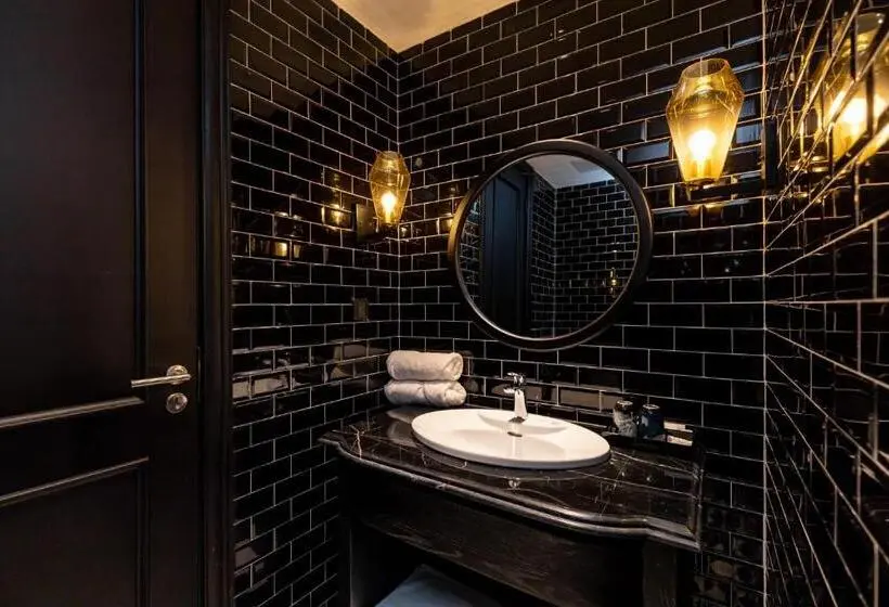 استودیو استاندارد با بالکن, Kim Minh Boutique