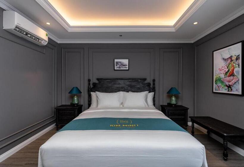 اتاق پریمیوم چهارنفره, Kim Minh Boutique