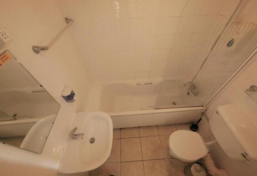 豪华家庭房间, Bourne Hall