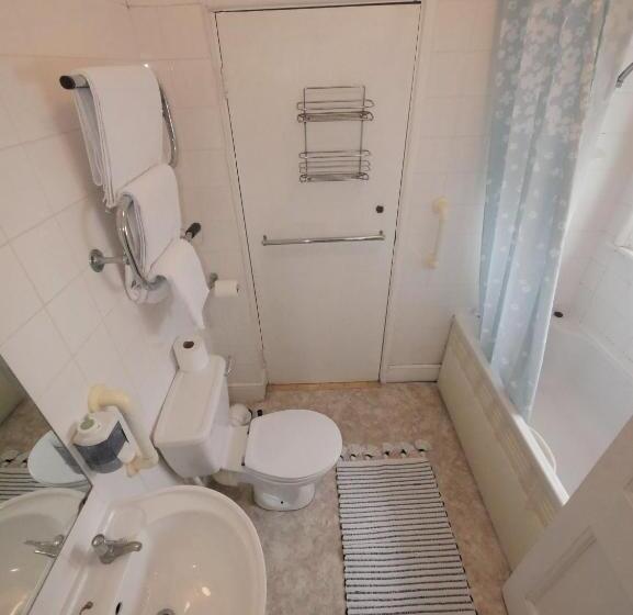 Семейный Номер Deluxe, Bourne Hall