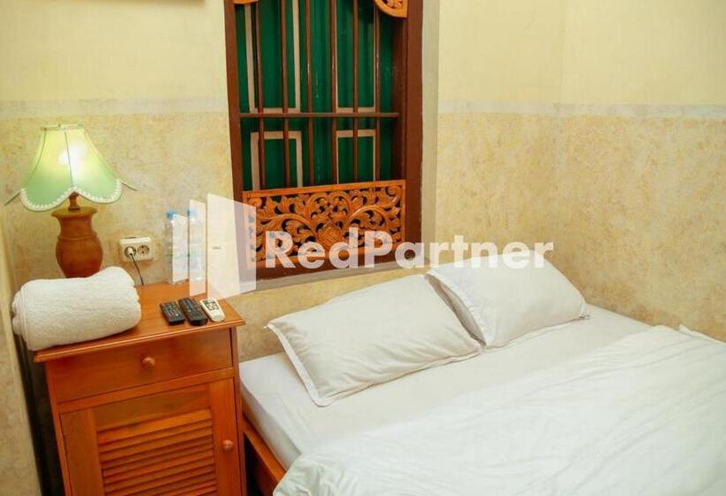 Номер Economy, Flamboyan Asri Syariah Mitra Reddoorz Near Kampung Inggris Pare