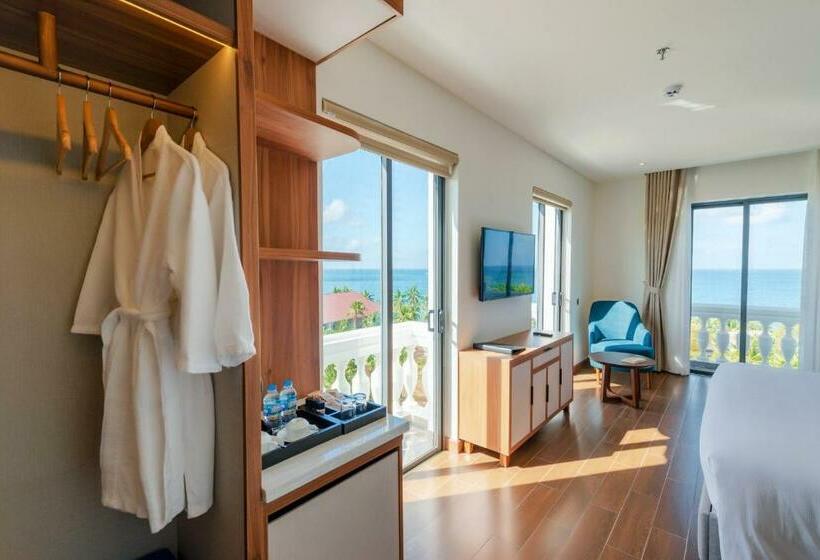 Deluxe Suite Sea View, The Tahiti Beach