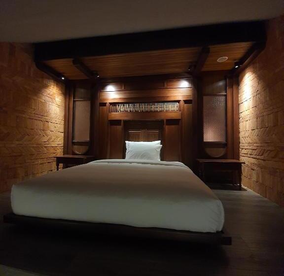 سوییت خانوادگی, Minh   Casa