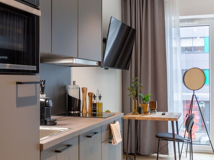 سوئیت راحتی, Limehome Munster Vonsteubenstr  Digital Access