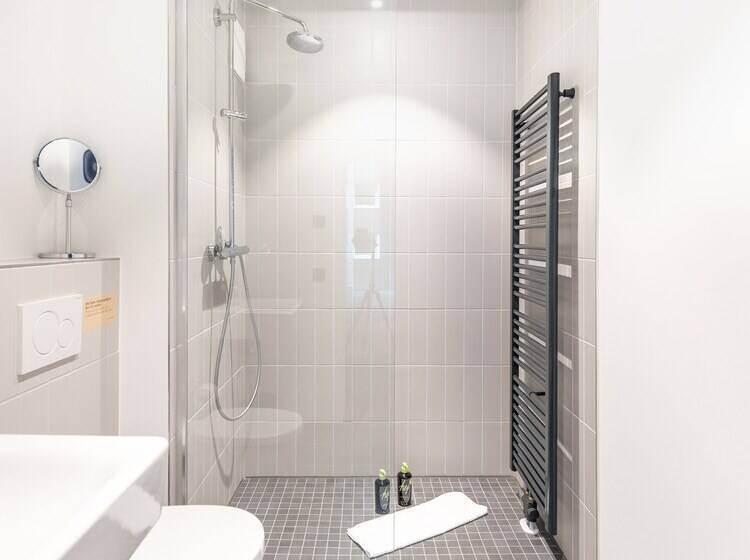 سوئیت راحتی, Limehome Munster Vonsteubenstr  Digital Access