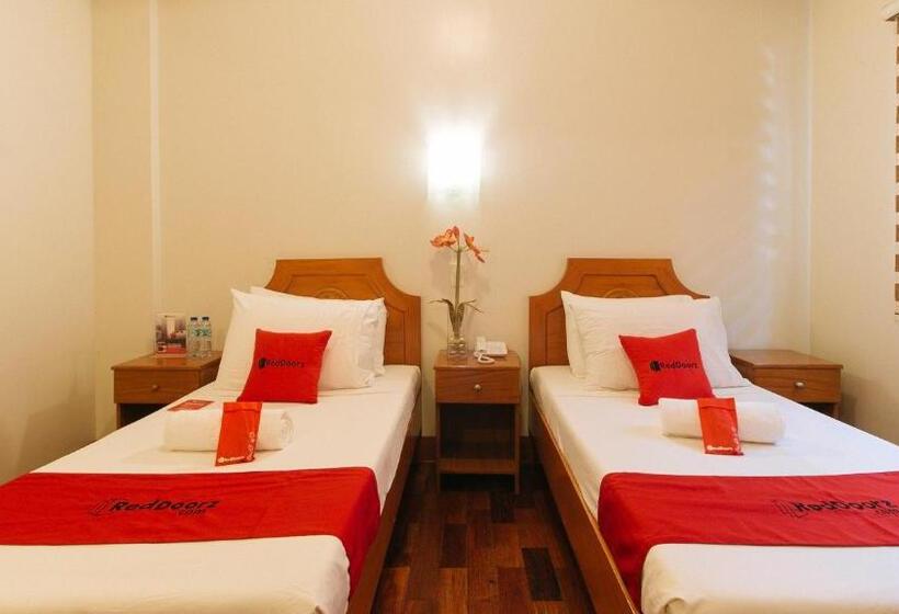 חדר סופריור, Reddoorz Premium @ Nick Hotel Gerona Tarlac