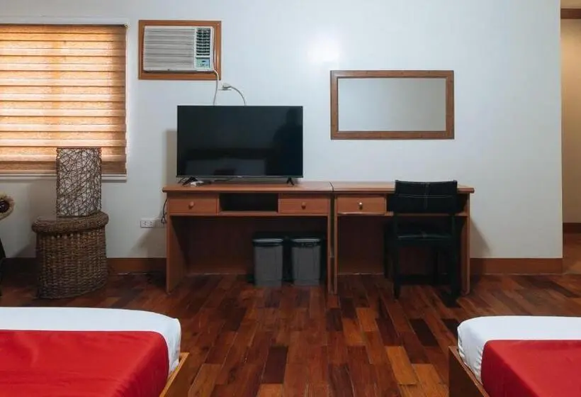 Sviitti, Reddoorz Premium @ Nick Hotel Gerona Tarlac