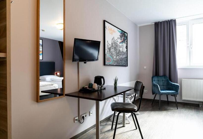 اتاق استاندارد, St Christopher S Vienna