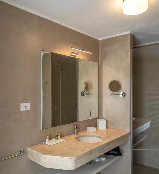 اتاق استاندارد با تخت بزرگ برای معلولان, Chiostro Dei Domenicani   Dimora Storica