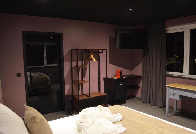 带大床的豪华间, Neptunus