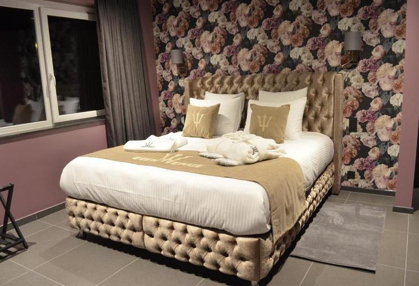 带大床的豪华间, Neptunus