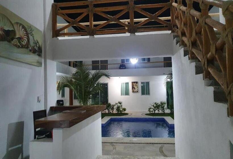 غرفة ديلوكس مطلّة علي البحر مزوَّدة بشُرفة, Riviera Bonfil