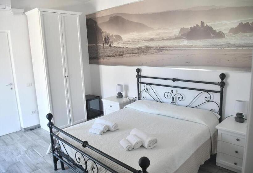 スタンダードルーム, Angelique Affittacamere