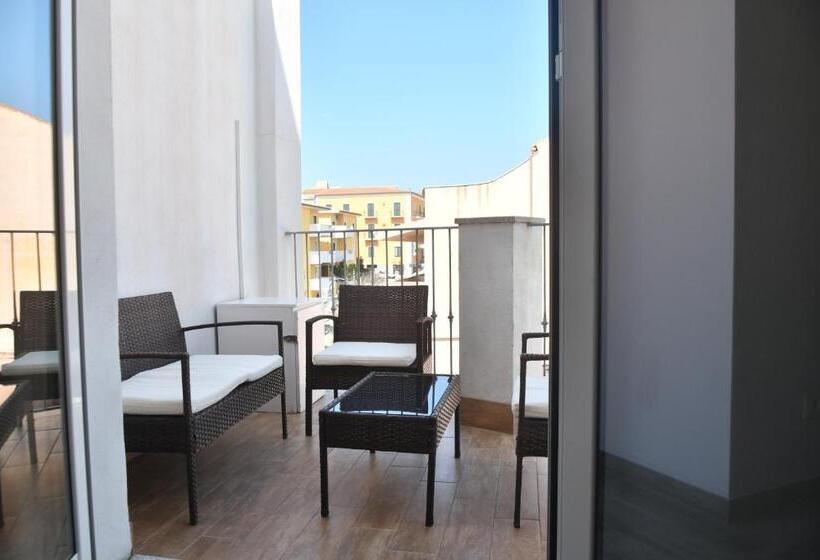 コンフォートトリプルルーム, Angelique Affittacamere