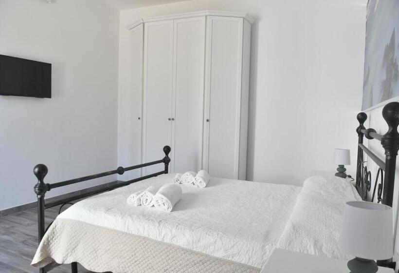 デラックスの４人部屋, Angelique Affittacamere