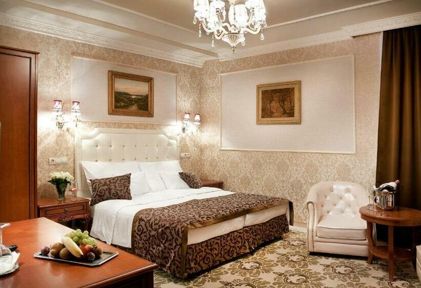 スーペリアールーム, Capitulum