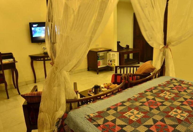 חדר דלוקס, H R Palace