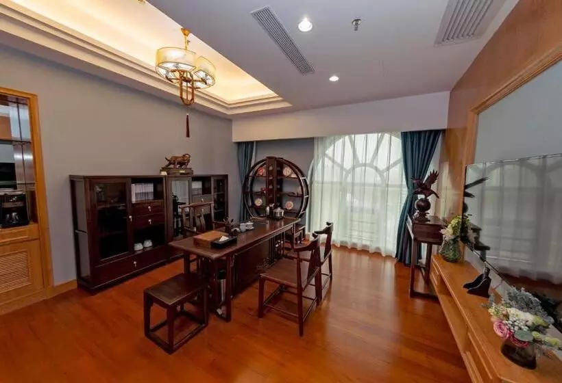 Sviitti, Jiangmen Gladden