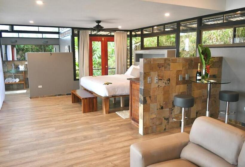 جناح جونيور مطلّ علي البحر, Rancho Pacifico   Boutique Hotel For Adults